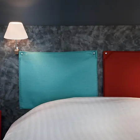 Des Métallos Hotel