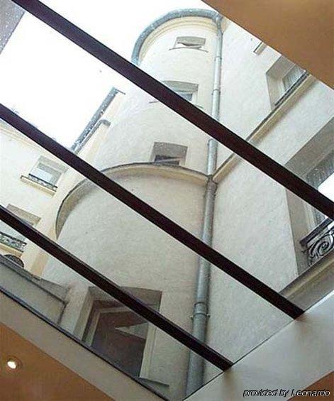 Des Métallos 3* Parigi